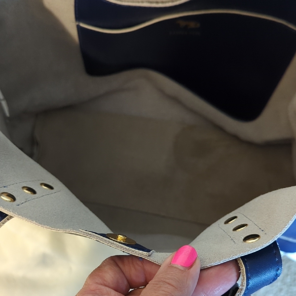 Emma Fox Blue Leather Tote Sleek Design - Picture 7 of 13